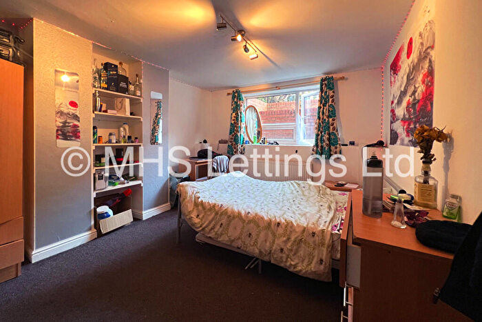 5 Bedroom Terraced House To Rent In Mayville Avenue, Leeds, LS6