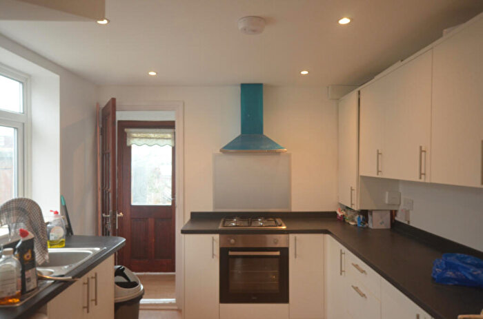 3 Bedroom Semi Detached House To Rent In Caterham Avenue, IG5