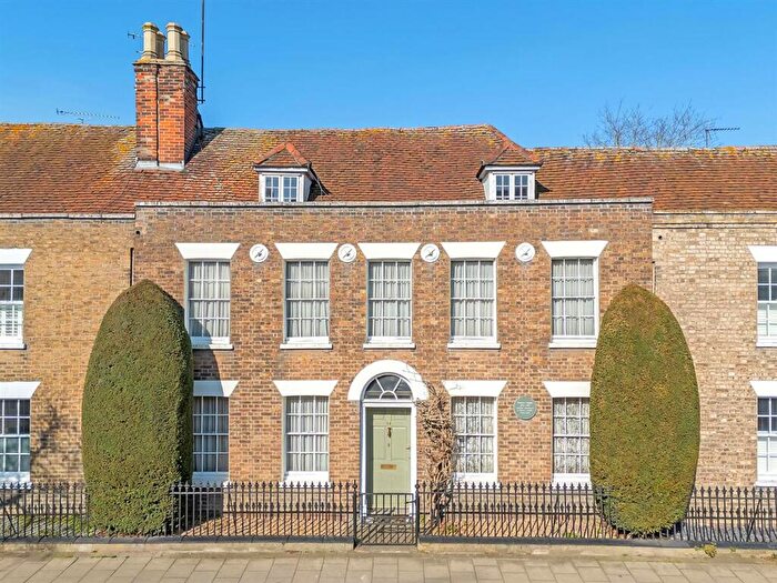 4 Bedroom Character Property For Sale In Newland Street, Witham, CM8