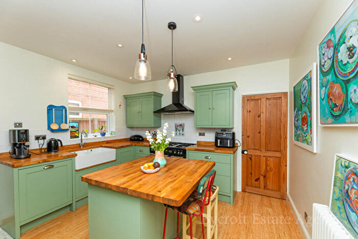 6 Bedroom Terraced House For Sale In Clarence Road, NR31