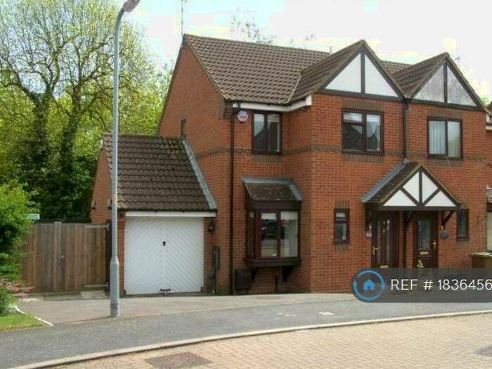 3 Bedroom Semi-Detached House To Rent In Cook Close, Daventry, NN11