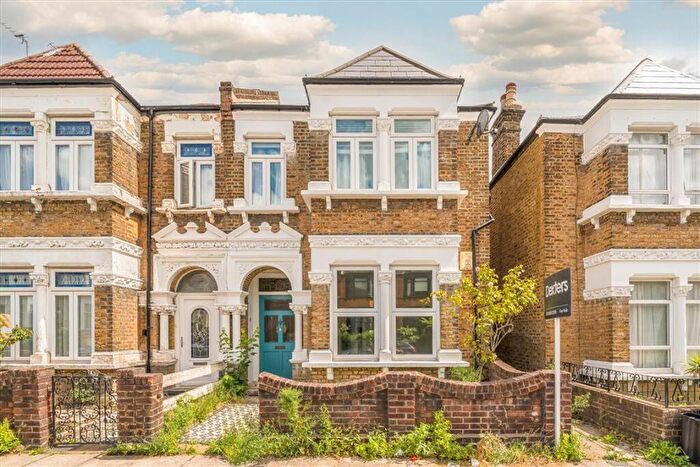 1 Bedroom Flat For Sale In Springbank Road, Hither Green, SE13