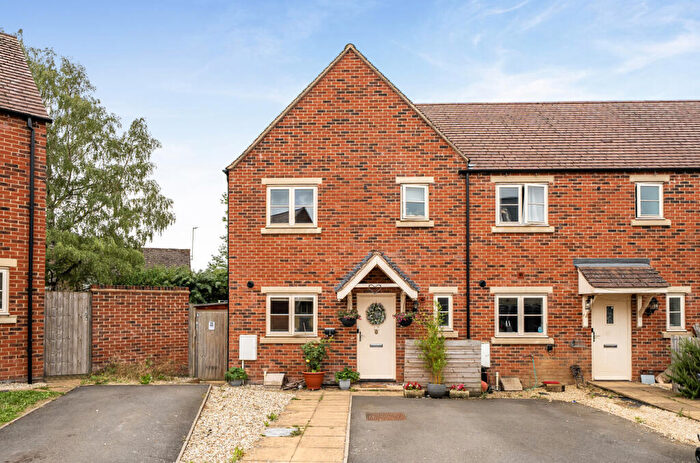 3 Bedroom End Of Terrace House For Sale In Sunderland Road, Moreton-in-Marsh, Gloucestershire, GL56