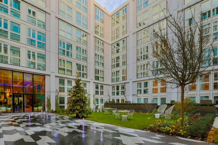 1 Bedroom Flat To Rent In Lincoln Square, Portugal Street, London, WC2A