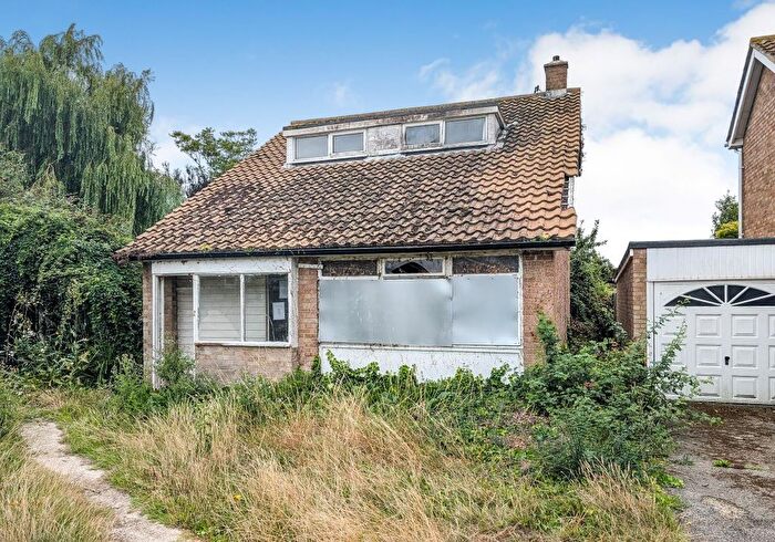 3 Bedroom Bungalow For Sale In The Glade, Bognor Regis, West Sussex, PO21