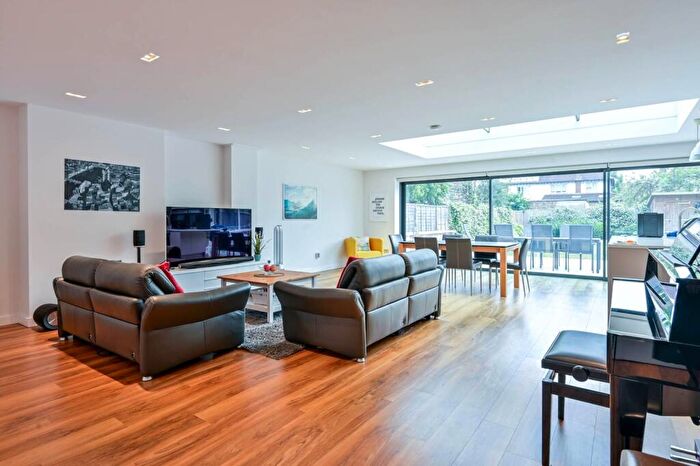 5 Bedroom House To Rent In Overdale Avenue, New Malden, KT3