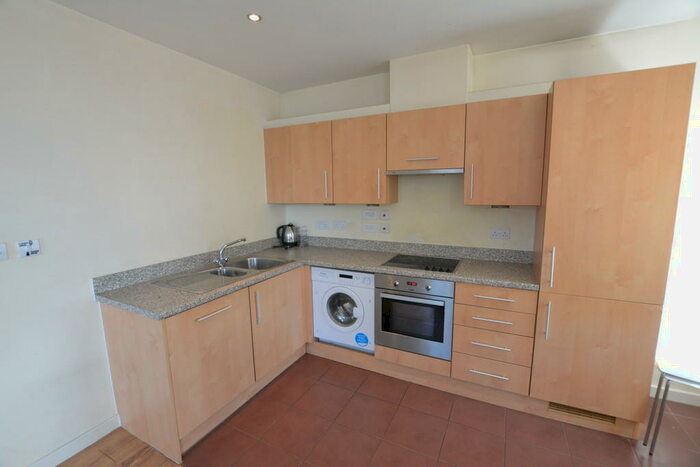 1 Bedroom Apartment To Rent In Queens Road, Nottingham, NG2