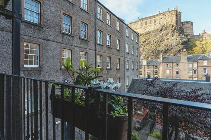 1 Bedroom Flat To Rent In Websters Land, Grassmarket, Edinburgh, EH1