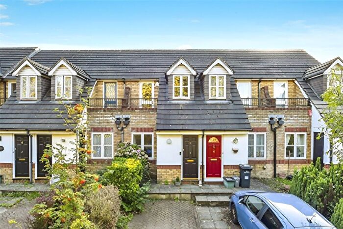 1 Bedroom Terraced House For Sale In Amblecote Meadows, London, SE12