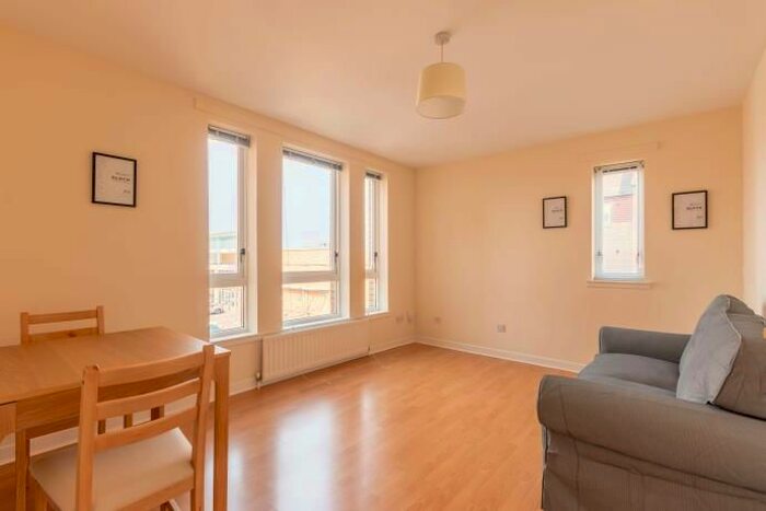1 Bedroom Flat To Rent In Moray Park Terrace, Edinburgh, EH7