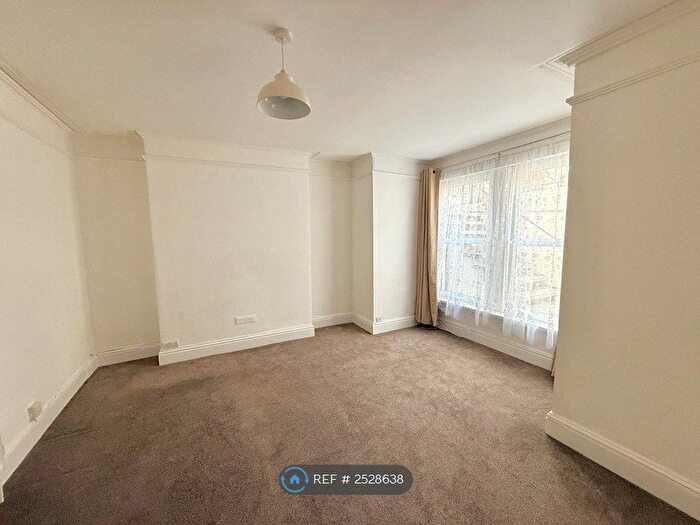 1 Bedroom Flat To Rent In Ashford Road, Plymouth, PL4