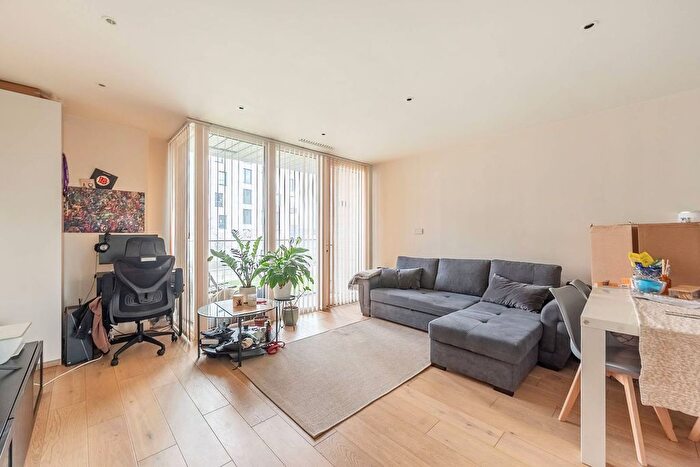 1 Bedroom Flat For Sale In Capitol Way, Colindale, London, NW9