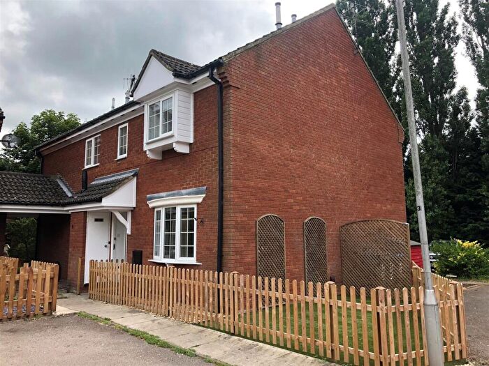 2 Bedroom Semi-Detached House To Rent In The Coltsfoot, Hemel Hempstead, HP1
