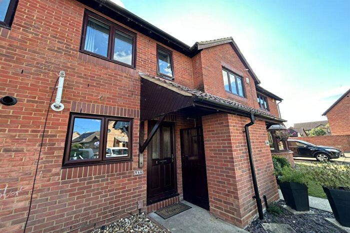 2 Bedroom Terraced House To Rent In Bedroom Terraced House In Shoeburyness, SS3