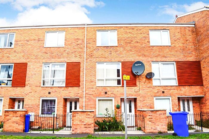 4 Bedroom Terraced House To Rent In Devonshire Street South, Grove Village, Manchester, M13