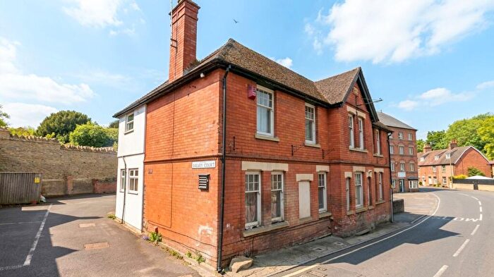 2 Bedroom Flat To Rent In Mill Street, Wantage, OX12