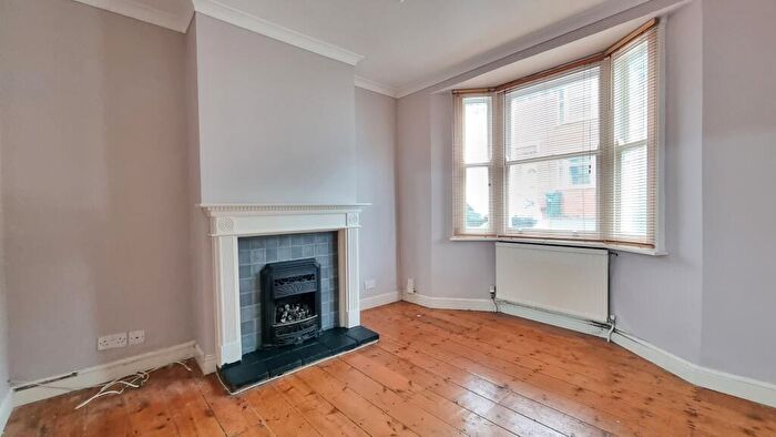 2 Bedroom House To Rent In Islingword Place, Brighton, BN2