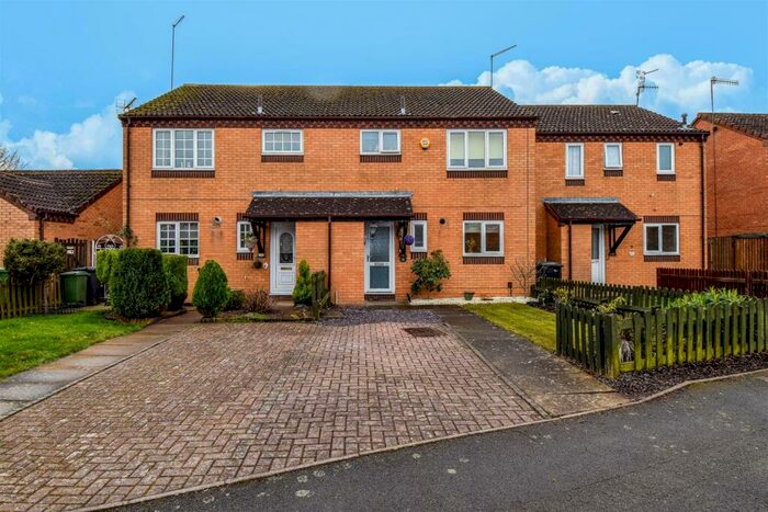 3 Bedroom Terraced House To Rent In Cedar Road, Redditch, Worcestershire, B97