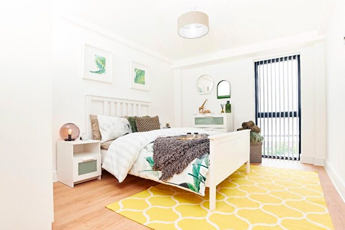 2 Bedroom Apartment To Rent In Princeton Place, Liverpool, Merseyside, L8