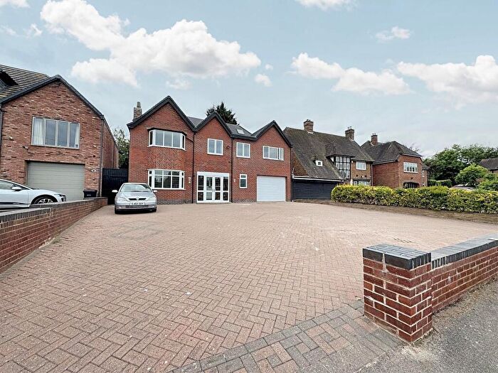 7 Bedroom Detached House For Sale In Englestede Close, Handsworth Wood. Birmingham, B20