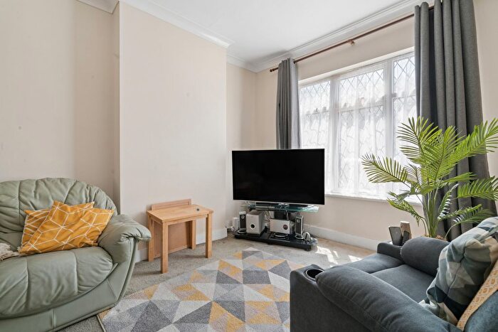 3 Bedroom Terraced House For Sale In Edgington Road, London, SW16