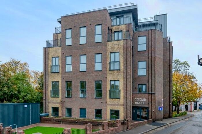 Studio To Rent In Coomb House, St Johns Road, Isleworth TW7