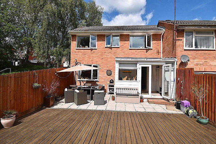 3 Bedroom End Of Terrace House For Sale In Lincoln Road, Exwick, Exeter, EX4