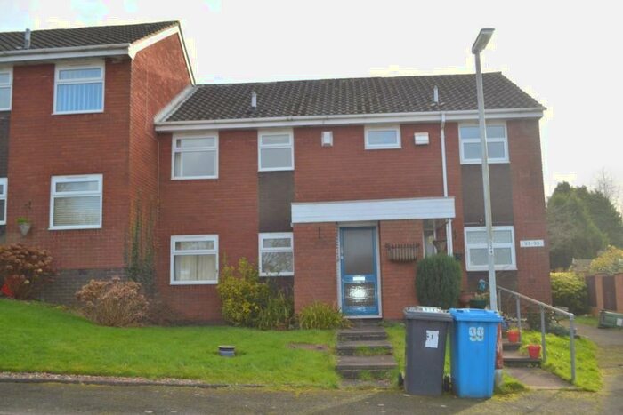 2 Bedroom Flat To Rent In Gospel End Road, Dudley, DY3