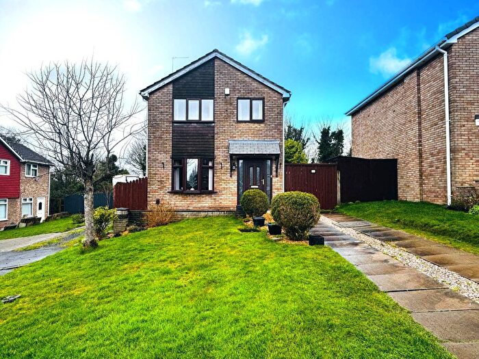 3 Bedroom Detached House For Sale In Galston Close, Melling Mount, L33