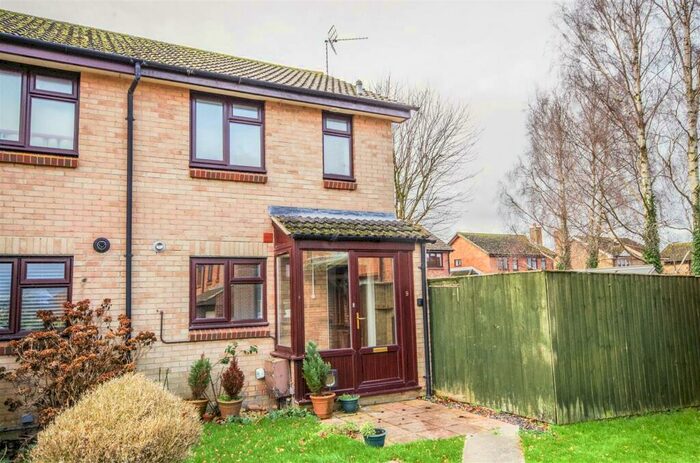 2 Bedroom Semi-Detached House To Rent In Beyon Close, Cam, GL11