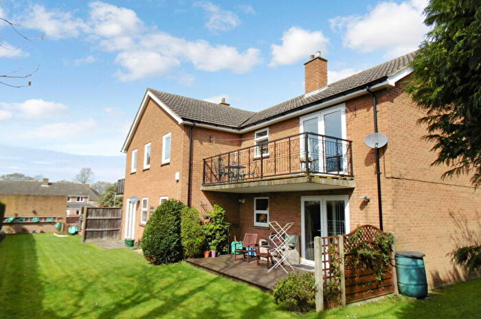 2 Bedroom Apartment For Sale In Swansholme Court, Sandy, SG19