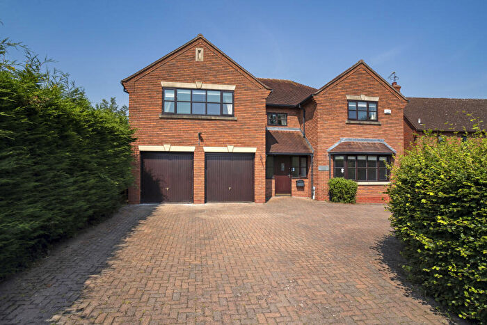 5 Bedroom House For Sale In Pit Hill, Bubbenhall, CV8