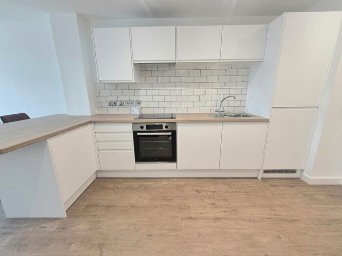 1 Bedroom Apartment To Rent In Cow Green, Halifax, HX1