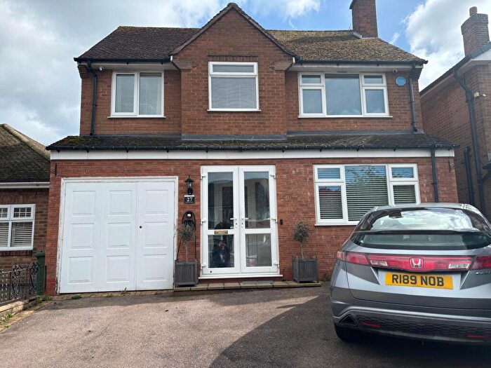 4 Bedroom Detached House For Sale In Montfort Road, Coleshill, Birmingham, B46