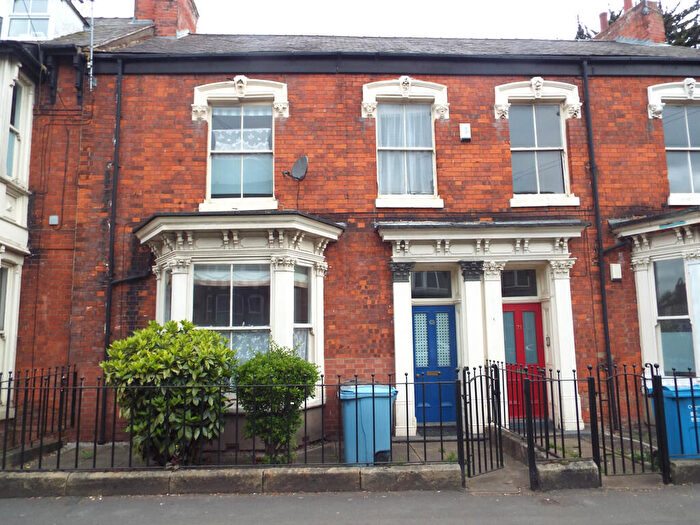 9 Bedroom End Of Terrace House For Sale In And Park Road, HU5