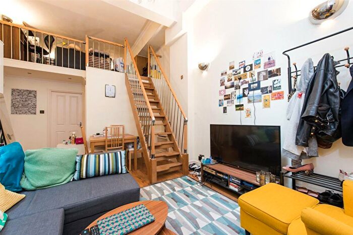 2 Bedroom Flat For Sale In Chiltern Court, Baker Street, NW1