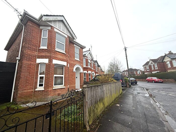 2 Bedroom Flat To Rent In Orcheston Road, Bournemouth, BH8