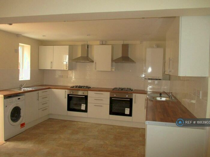 6 Bedroom Terraced House To Rent In Garmoyle Road, Liverpool, L15