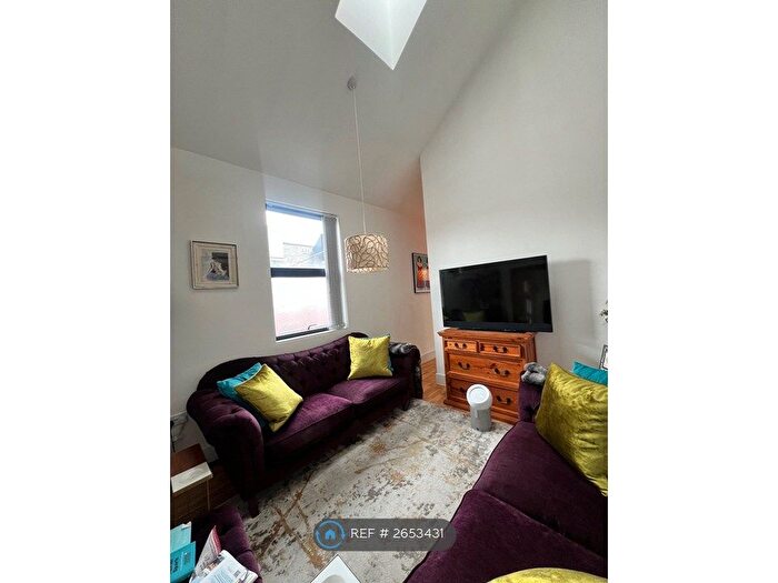 2 Bedroom Terraced House To Rent In Ash Street, Salford, M6