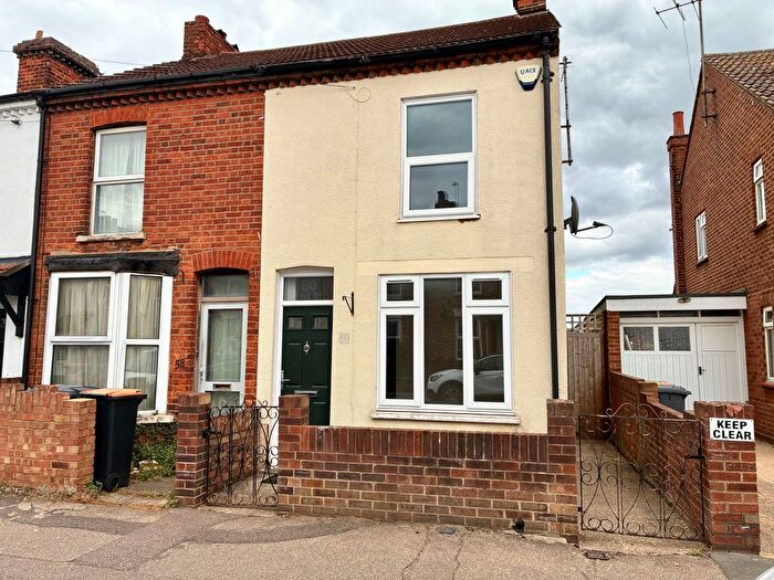 2 Bedroom End Of Terrace House To Rent In Margetts Road, Bedford, MK42