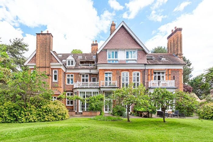 5 Bedroom Property To Rent In Longfield House, Longfield Drive, SW14