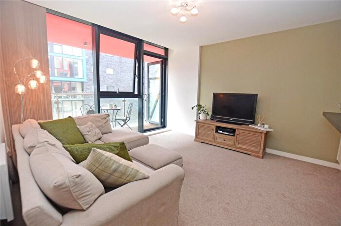 2 Bedroom Flat To Rent In Potato Wharf, Potato Wharf, Castlefield, Manchester, M3