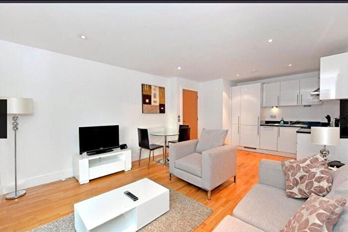 1 Bedroom Flat To Rent In Cobalt Point, Millharbour, E14