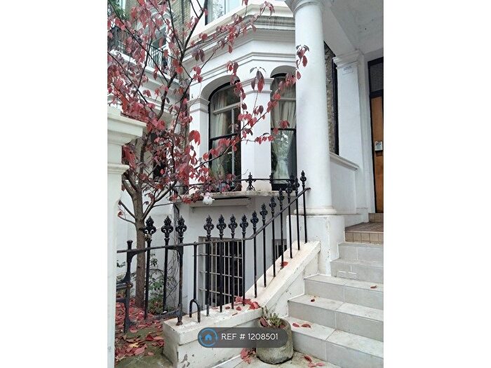2 Bedroom Flat To Rent In Redcliffe Gardens, London, WS10