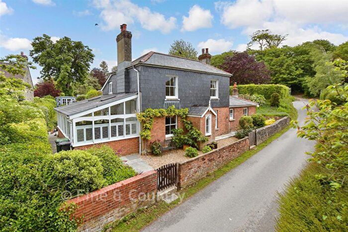 4 Bedroom Detached House For Sale In Clatterford Shute, Carisbrooke, PO30
