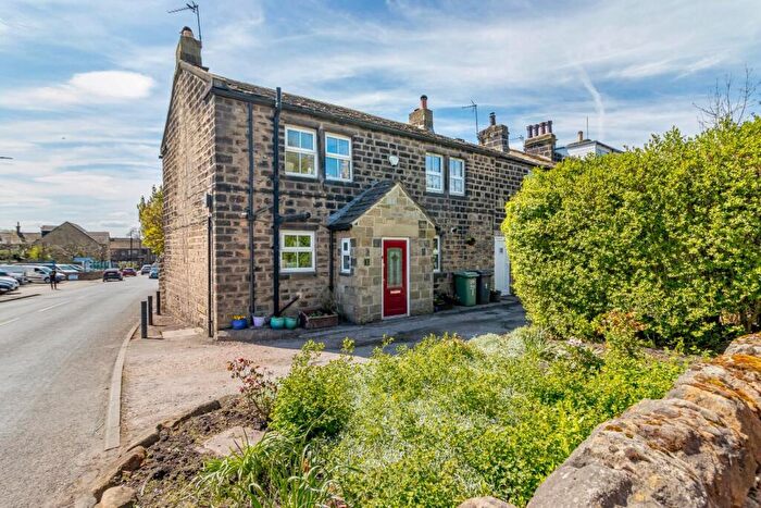 3 Bedroom End Of Terrace House For Sale In Hudsons Terrace, Yeadon, LS19