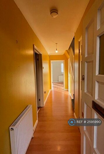 3 Bedroom Maisonette To Rent In Apsley Court, Ramsgate, CT11