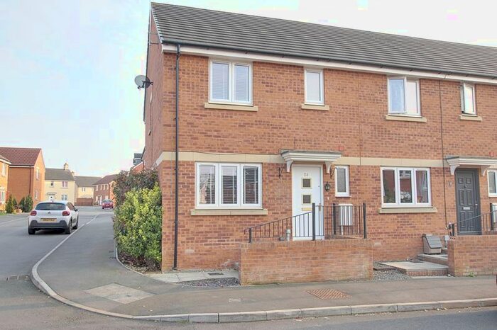 3 Bedroom Terraced House To Rent In Mascroft Road, Trowbridge, BA14