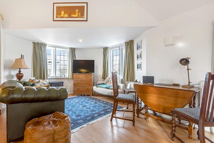 2 Bedroom Flat For Sale In Peel Place, London, SE18