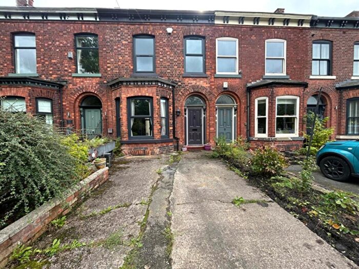 5 Bedroom Terraced House To Rent In Hulmes Road, Manchester, M40